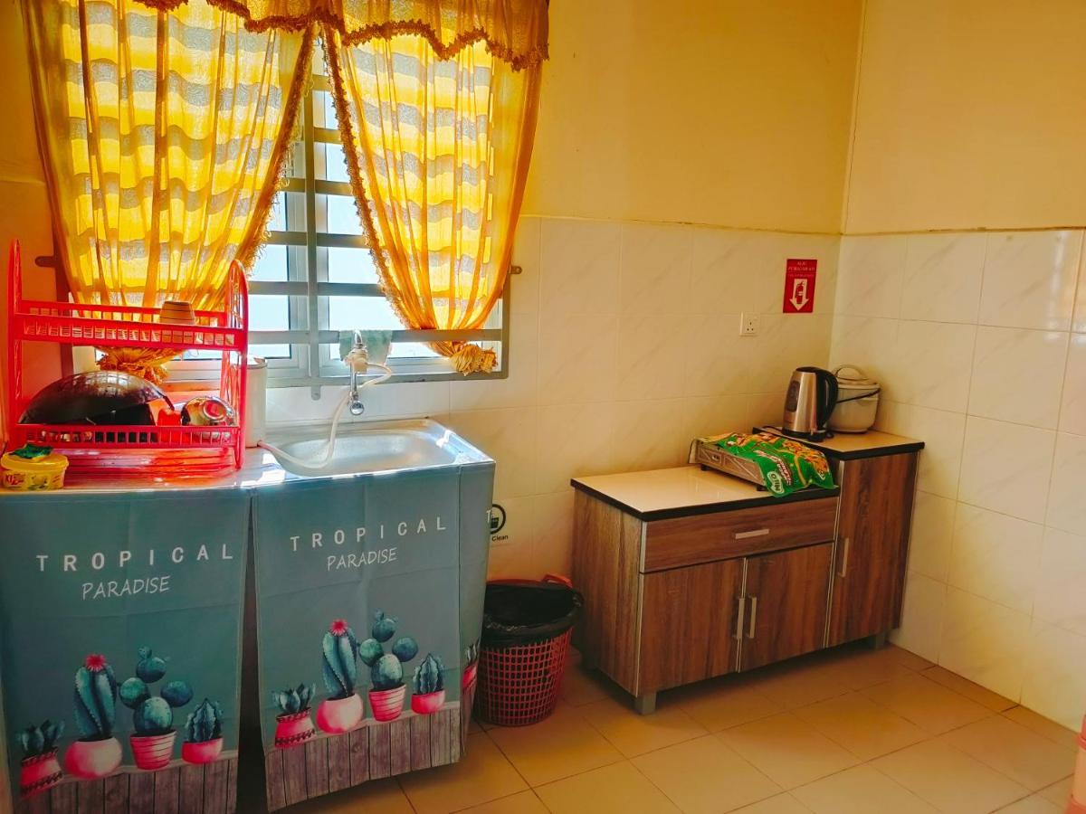 Hanaa Homestay Meru イポー エクステリア 写真