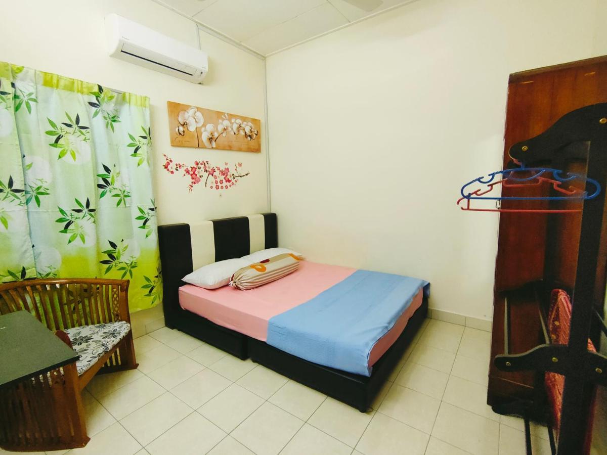 Hanaa Homestay Meru イポー エクステリア 写真
